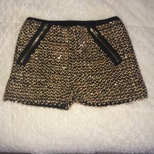 Stretch gold sequin shorts